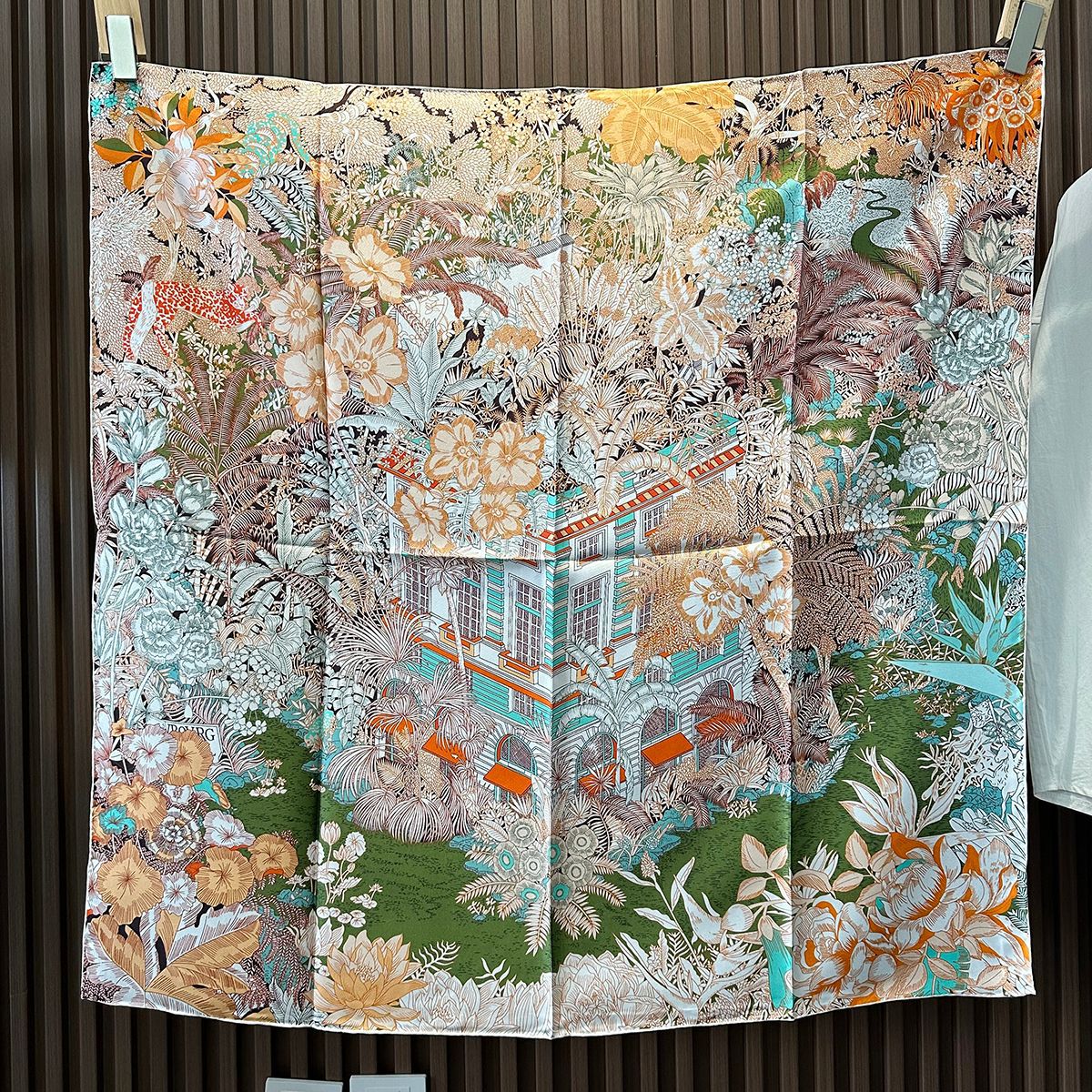Women's Silk Feel Square Scarf