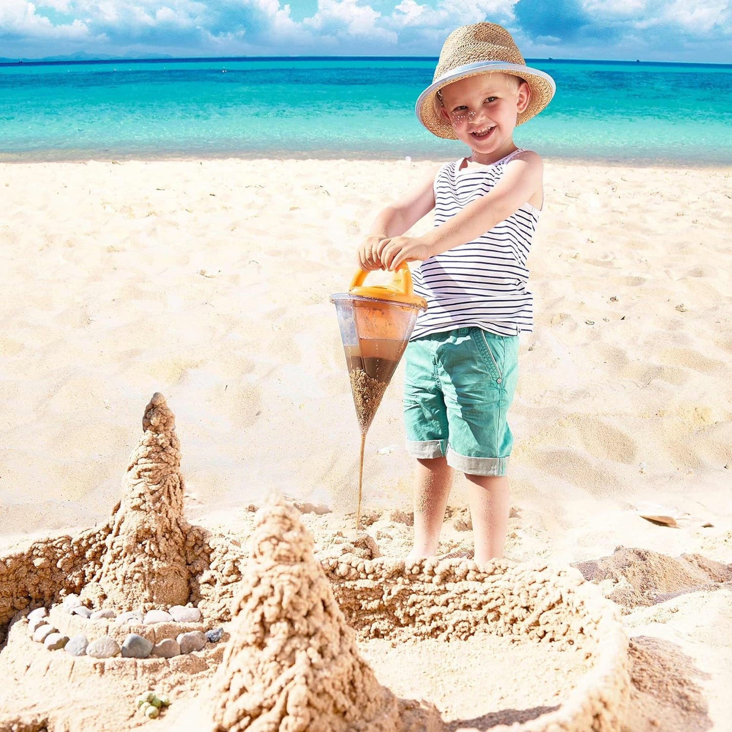 🏖️✨ Beach Spilling Funnel – Simple Sand Toy⏳