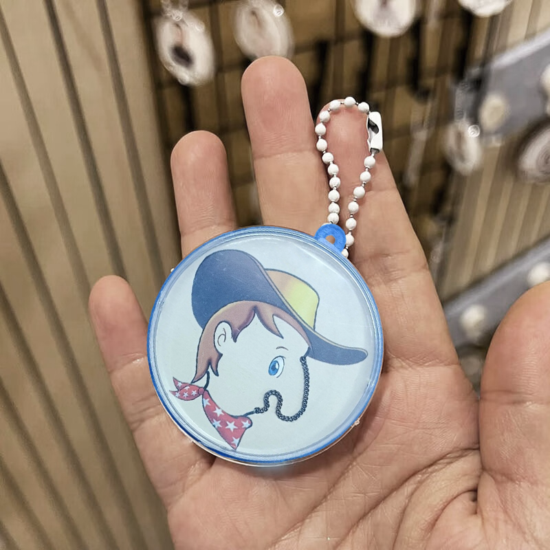 🎭 Magic Face-Changing Mini Disc – Exquisite Collectible Novelty, Vintage-Style Magic Toy, Great for Souvenir, Gift or Curio Shelf Display， Fun for Birthday Parties, Carnival Prizes or Office Desk  🏺✨🎁