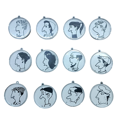 🎭 Magic Face-Changing Mini Disc – Exquisite Collectible Novelty, Vintage-Style Magic Toy, Great for Souvenir, Gift or Curio Shelf Display， Fun for Birthday Parties, Carnival Prizes or Office Desk  🏺✨🎁